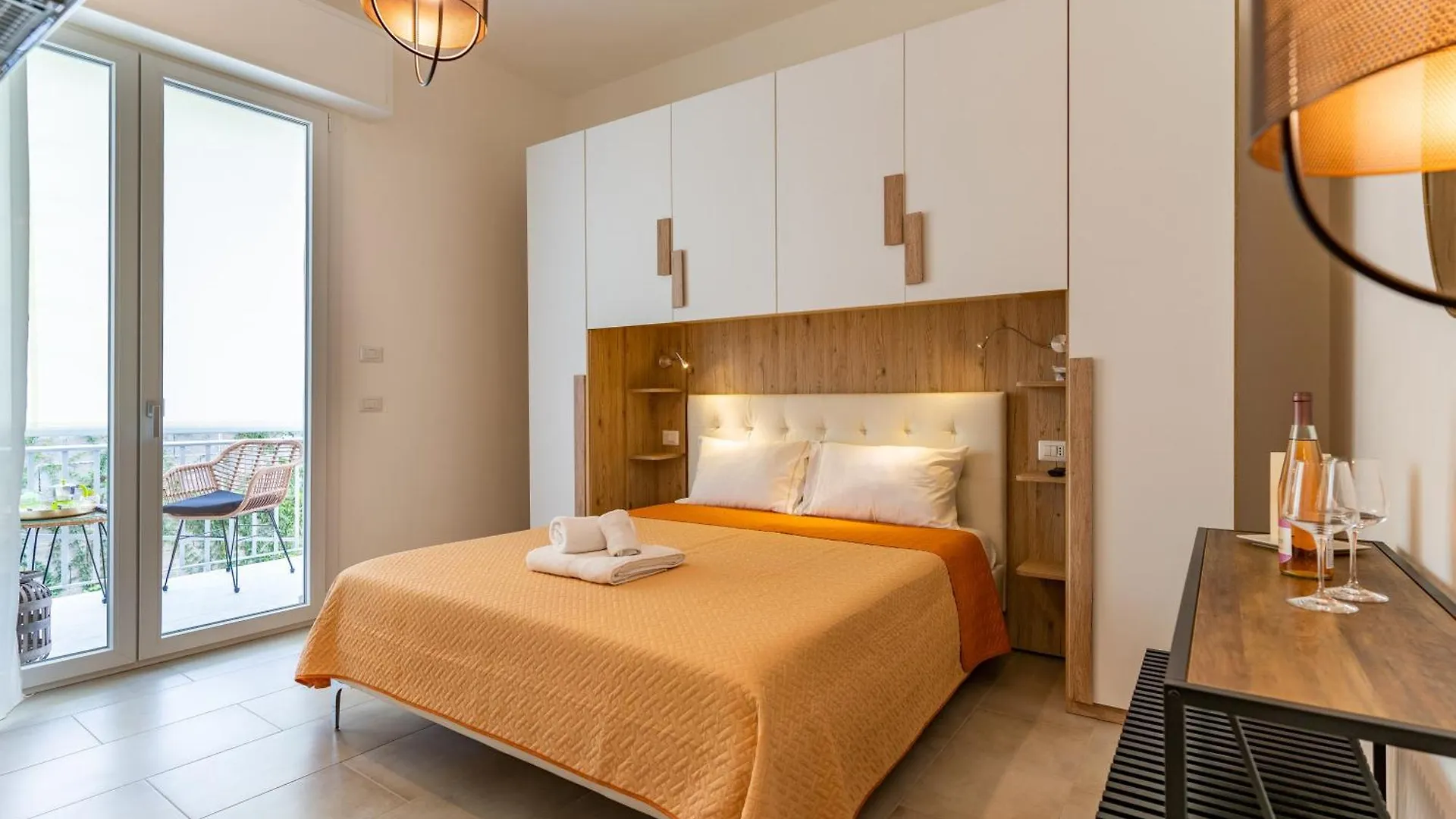Doctor Guest House 토르톨리 아파트