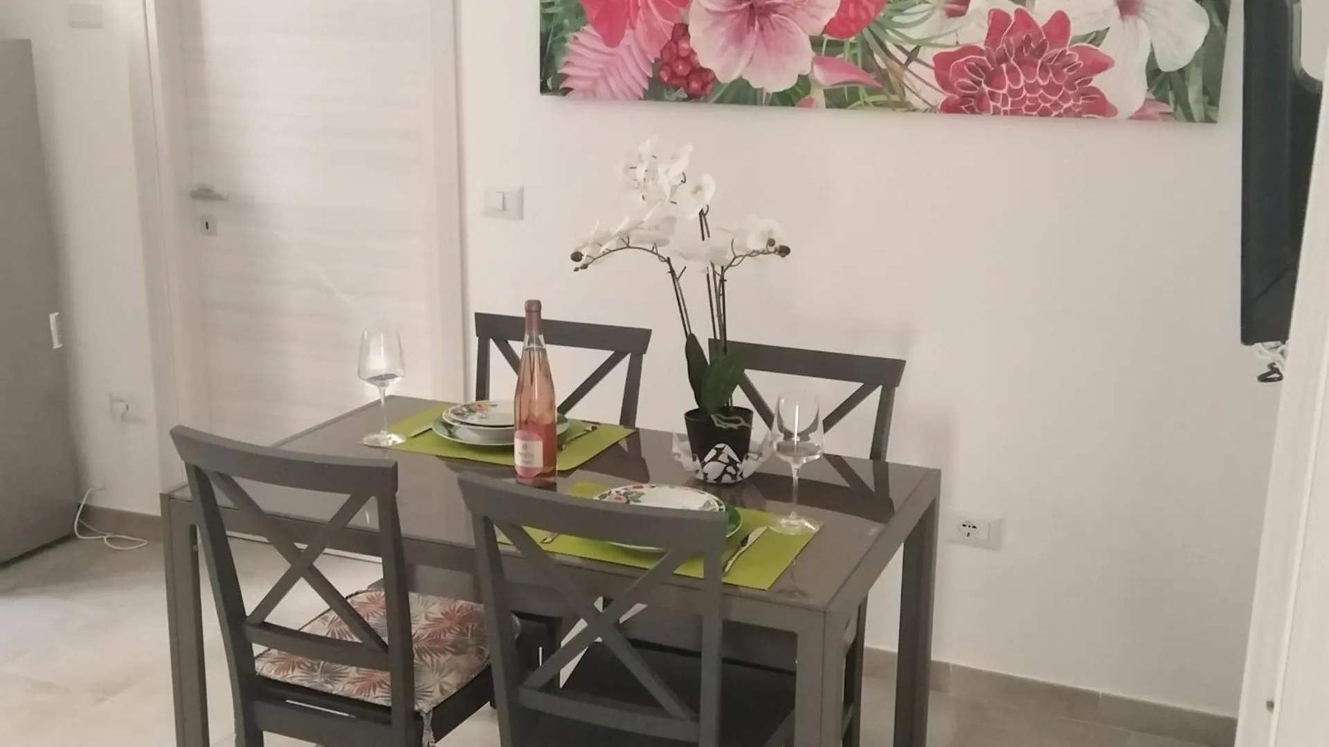 Doctor Guest House 토르톨리